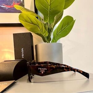 PRADA Sunglasses Honey Havana Tortoise Large Geometric Acetate Butterfly